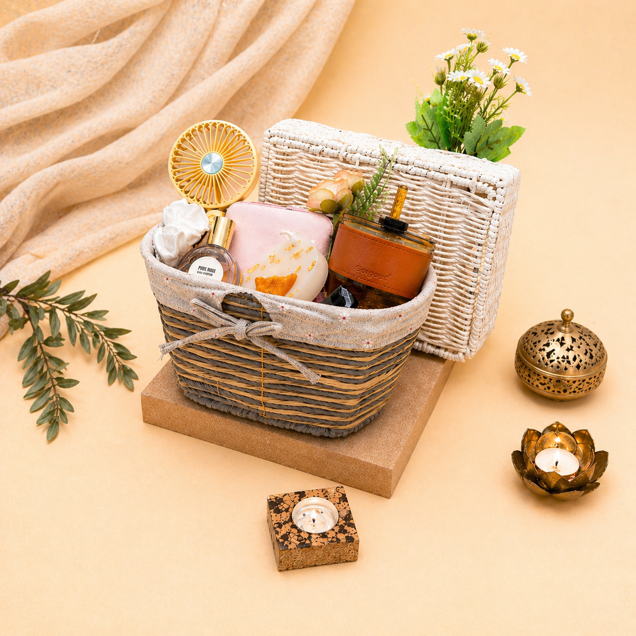 Pamper & Shine Essentials Box